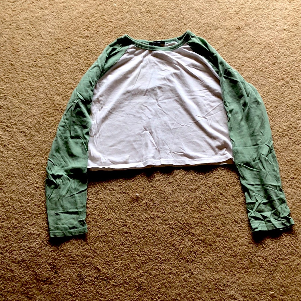 Green/white cropped baseball tee